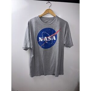 NASA Men's Lite  Gray Short Sleeve Heavy T-shirt. 2XL Tee With NASA Logo
